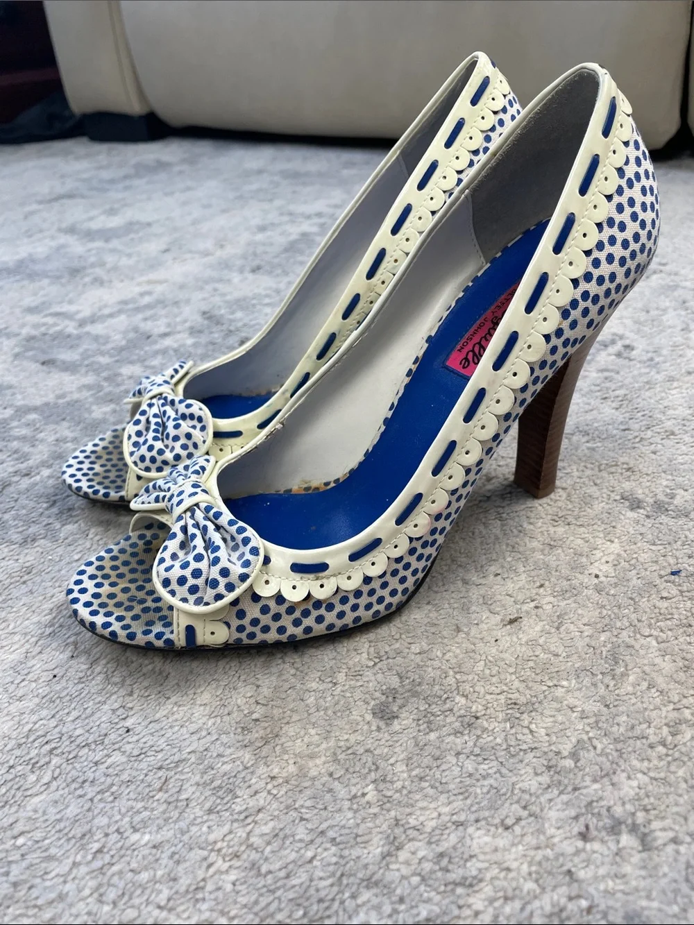 Betseyville Betsey Johnson Valyn Blue White Polka Dot Pumps Retro Bow Sz 9.5